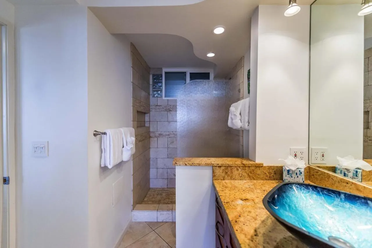 Royal Kahana 409 Apartment