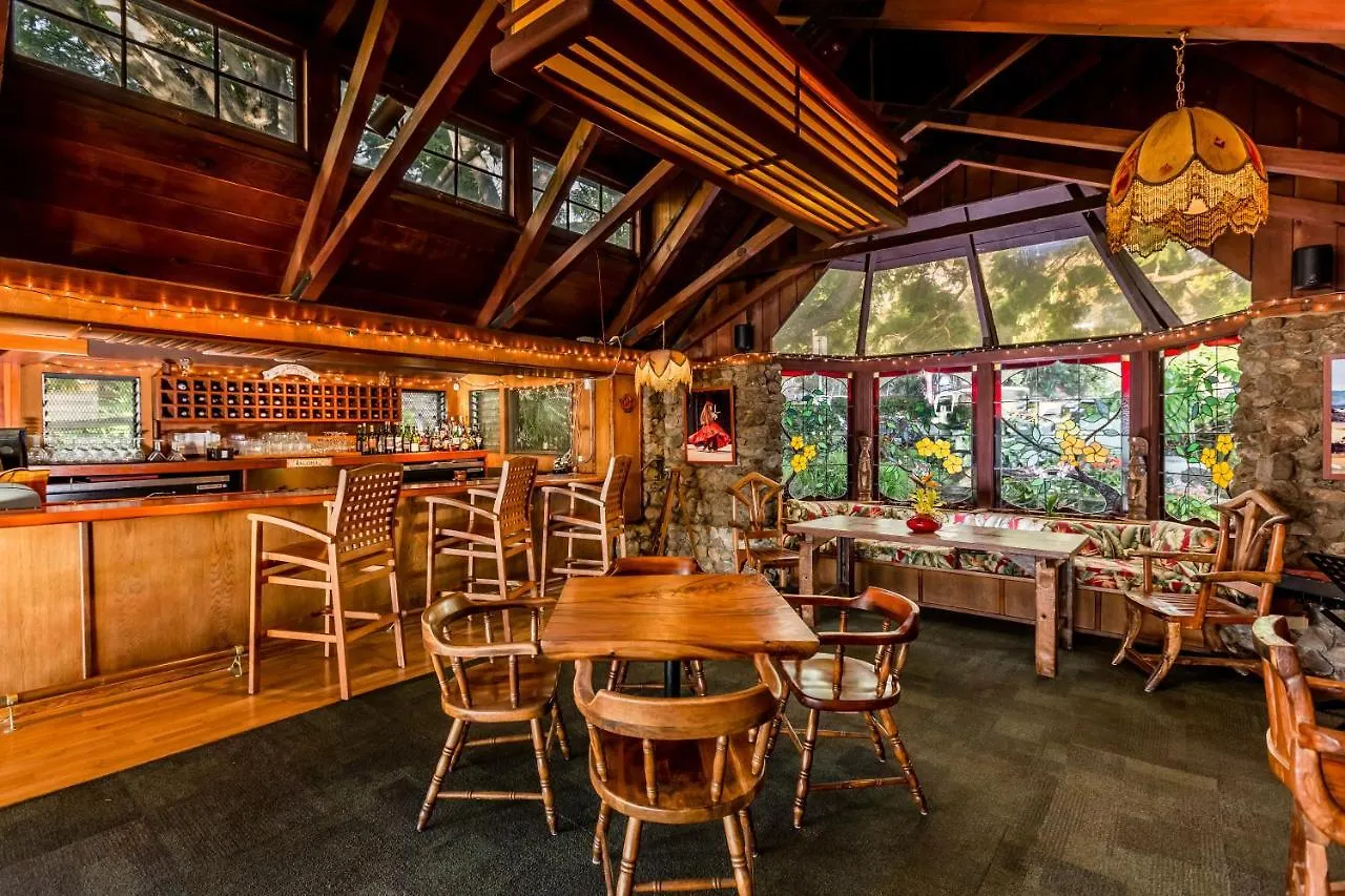 بيت خشبي Kula Lodge *