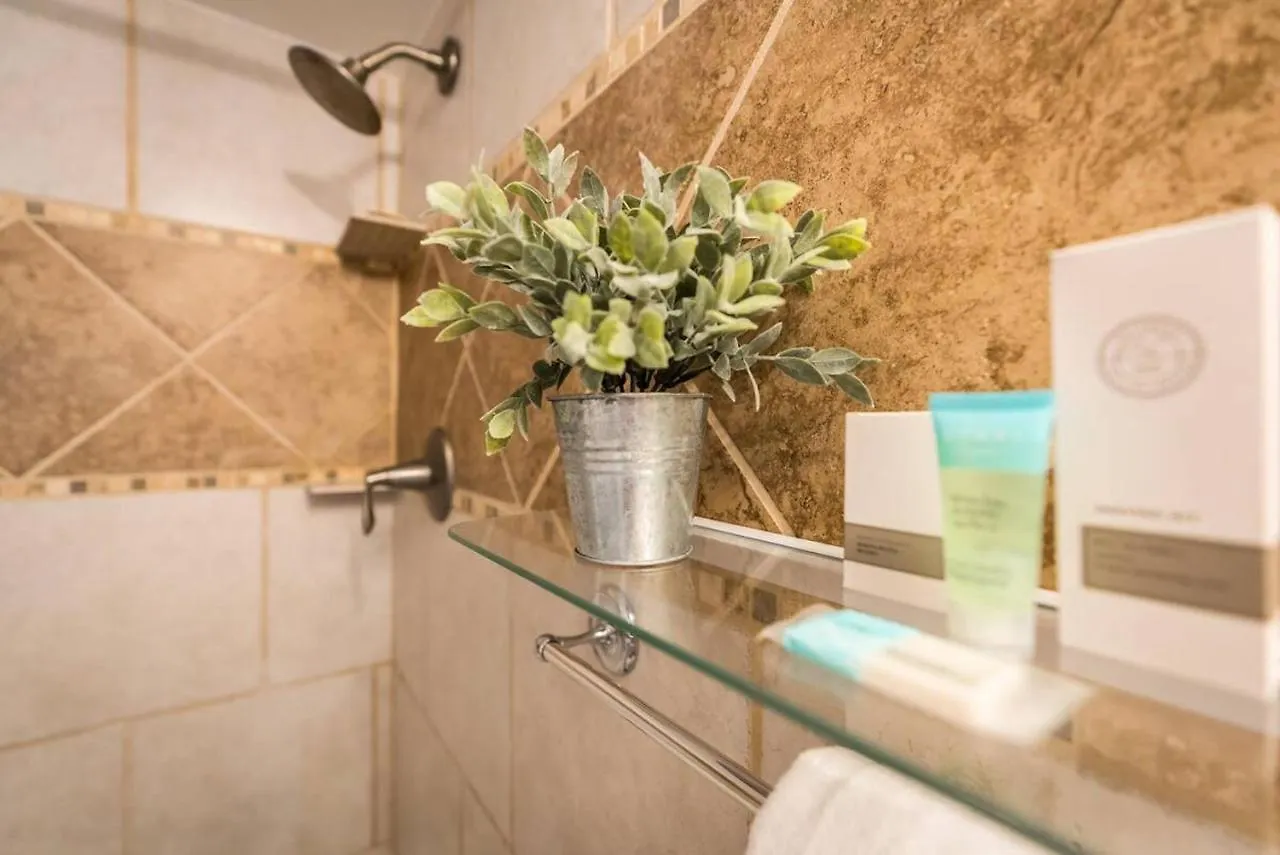 1bd With Ocean Views: 40% Off, Self Check-in Lägenhet