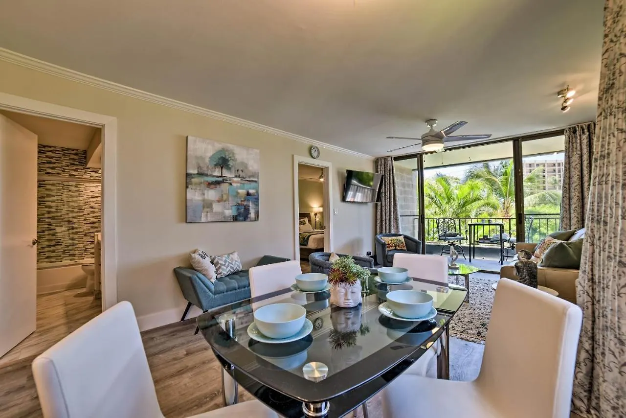 Chic West Maui With Pool - Walk To Beach!
