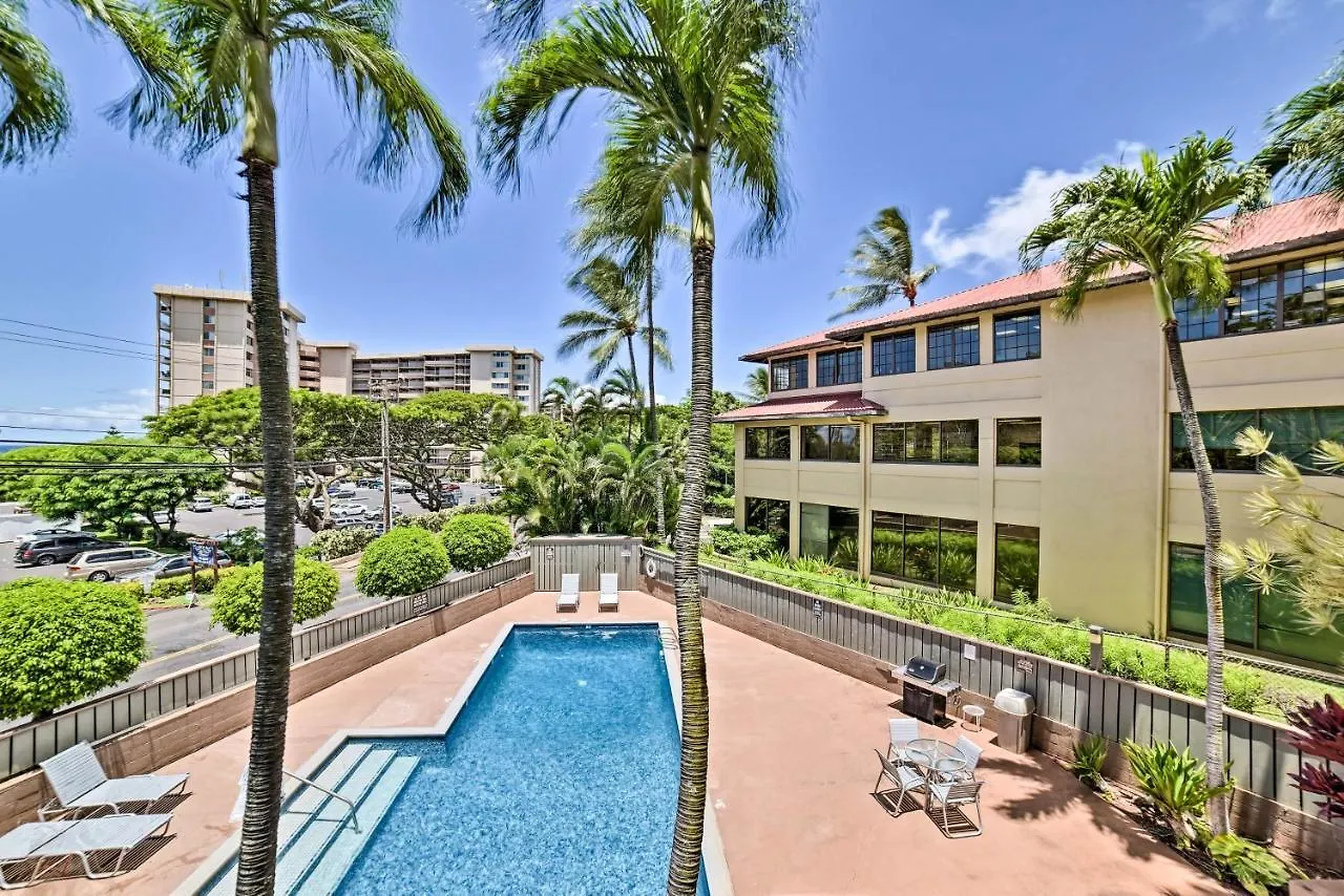 Chic West Maui With Pool - Walk To Beach! Lahaina