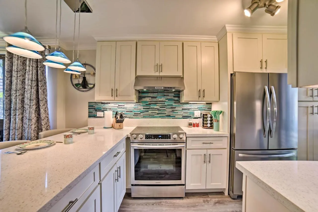 Chic West Maui With Pool - Walk To Beach! *