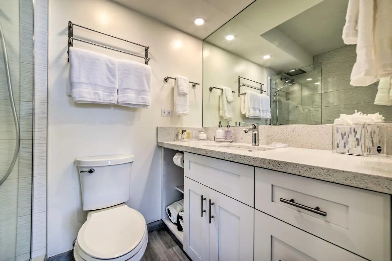 Luxury Oceanfront Mana Kai