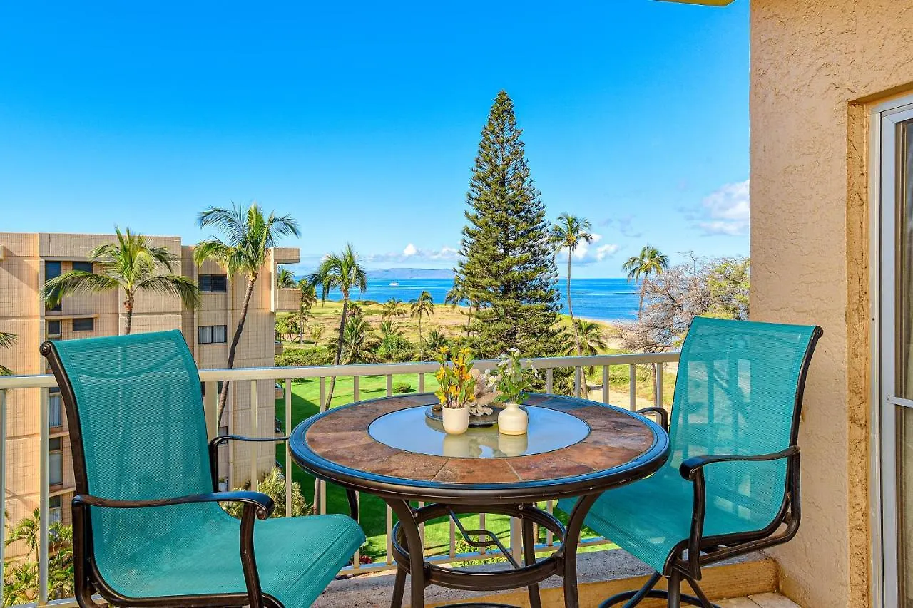 Menehune Shores 626 דירה