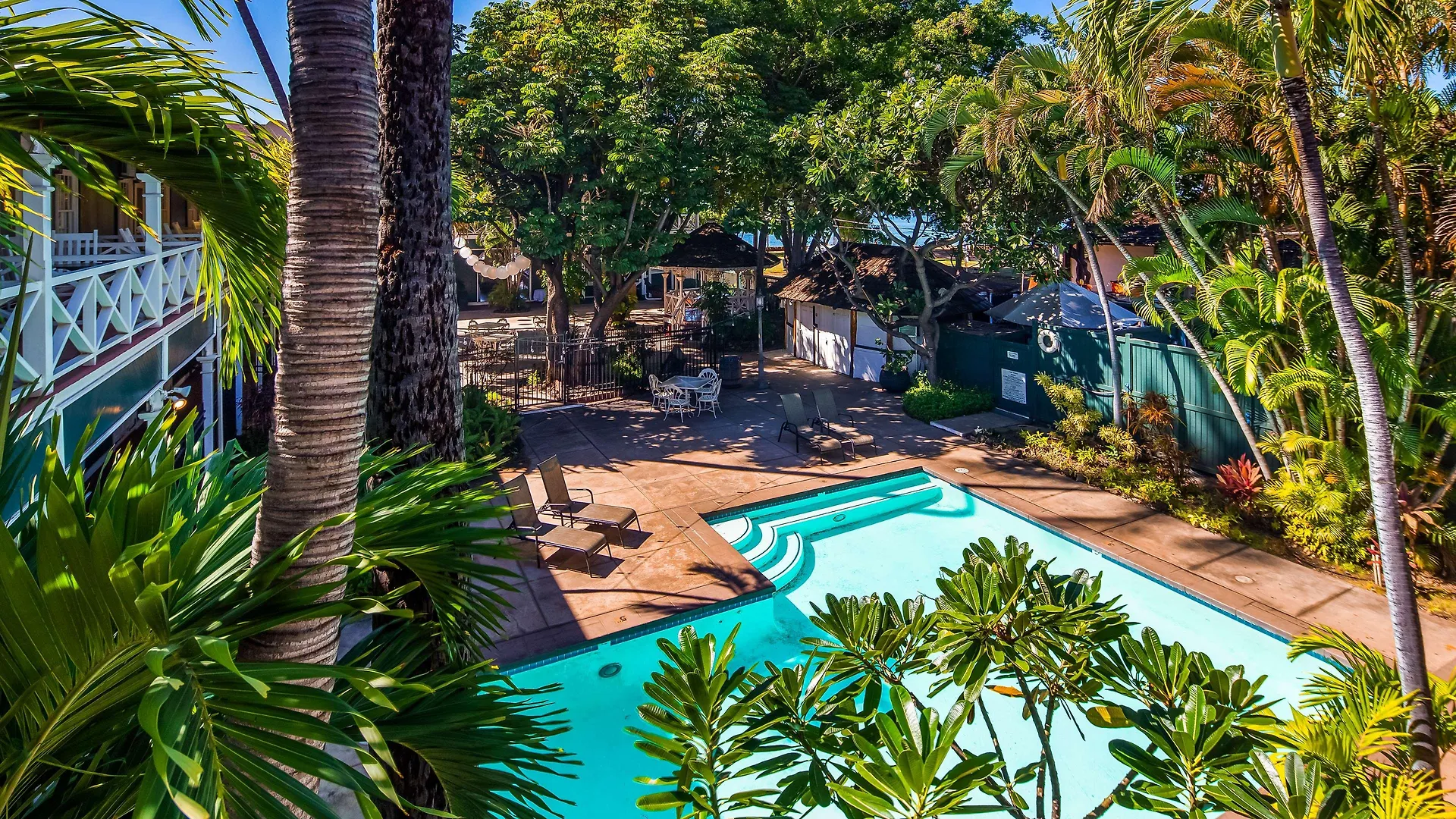 Western Pioneer Hotel 3*