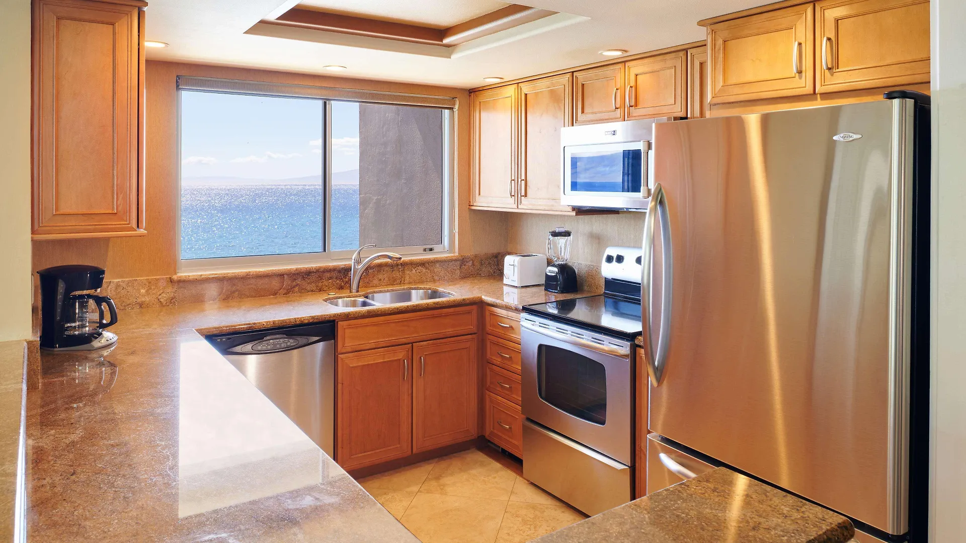 Aparthotel Aston At The Whaler On Kaanapali 5*