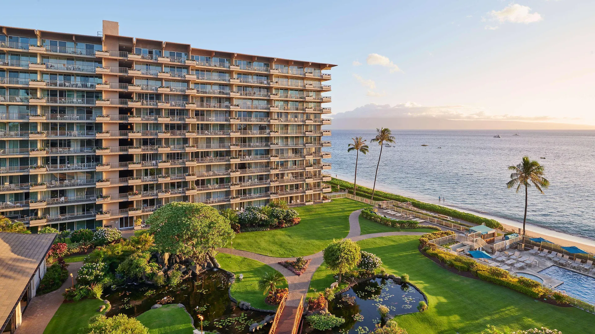 Aston At The Whaler On Kaanapali