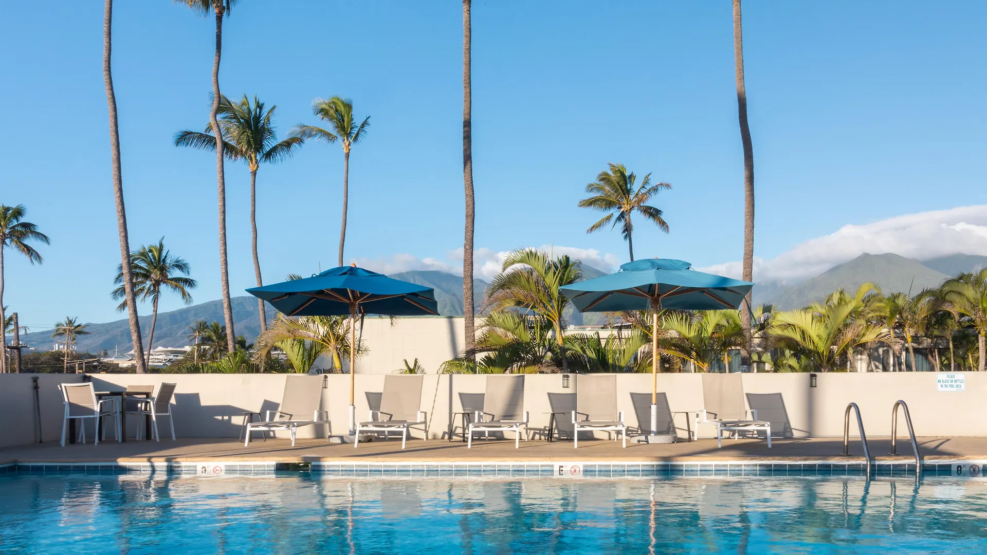 Hotel Maui 3*