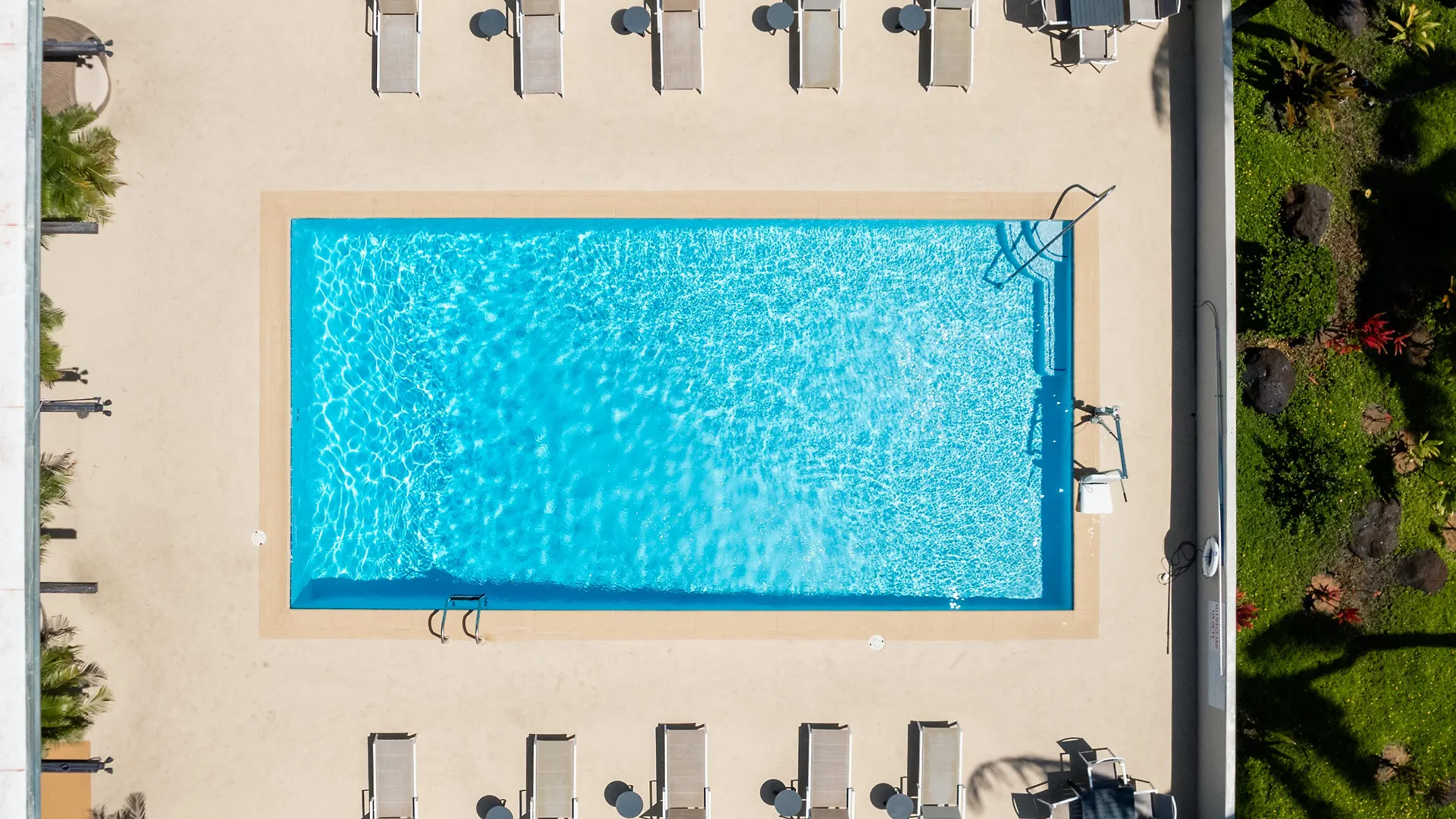 Hotel Maui 3*