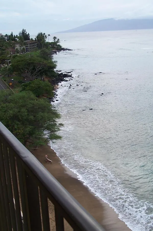 Apart-hotel Kahana Beach Resort 3*