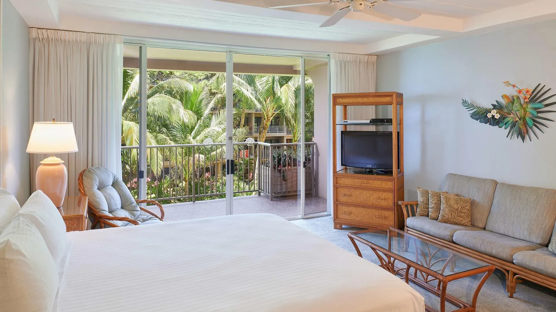 Aston At The Whaler On Kaanapali Aparthotel 5*