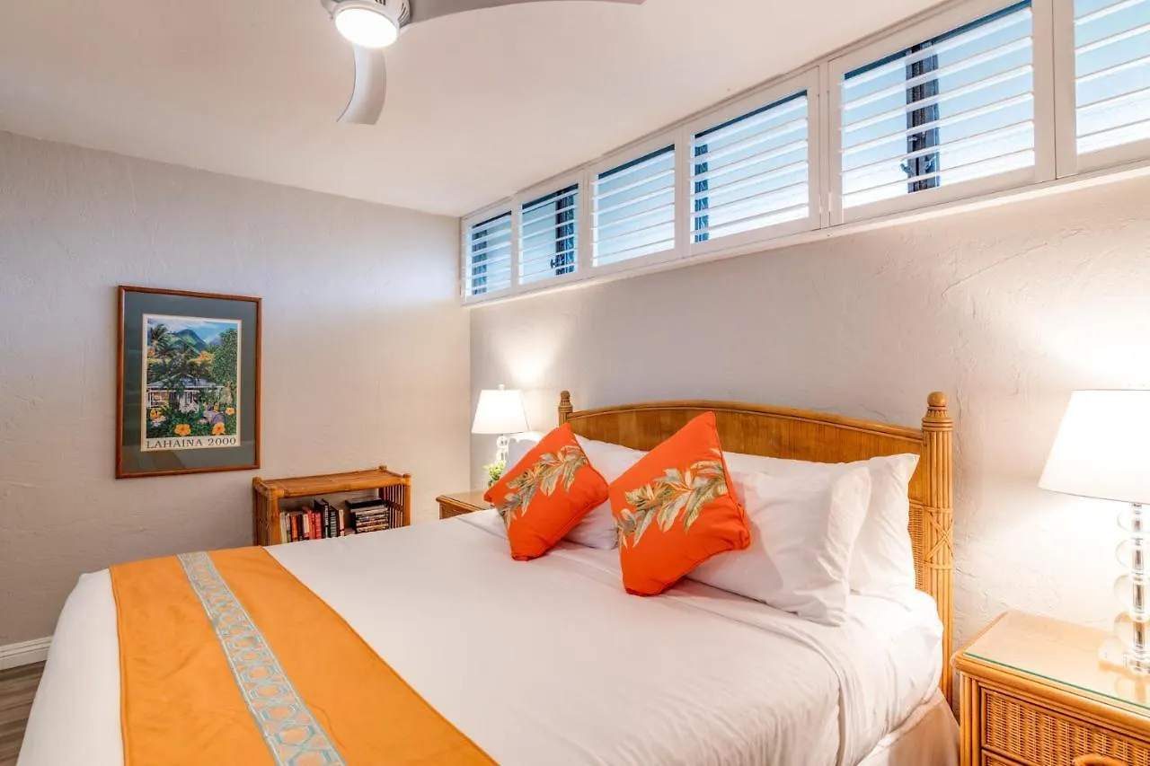 Holiday home Papakea C203