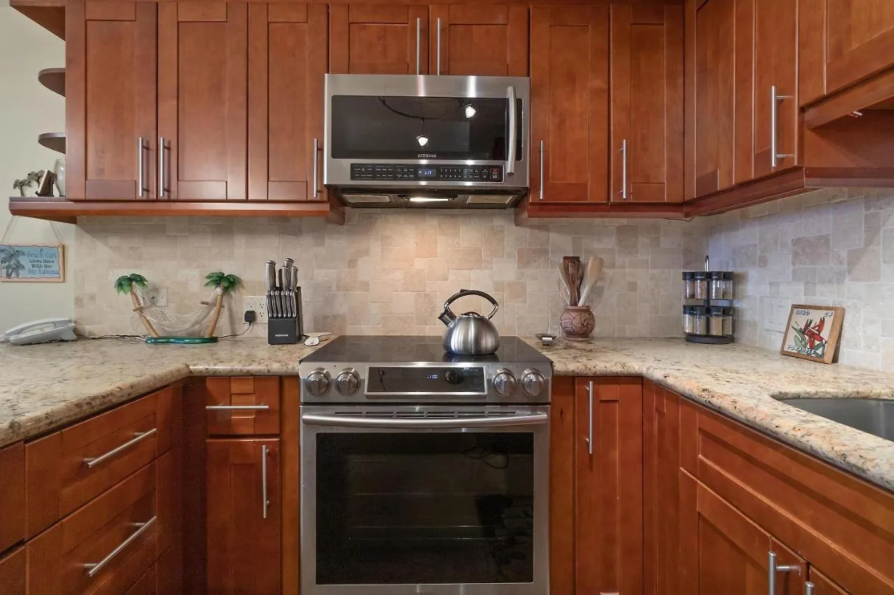 Kamaole Sands 2-406, Ocean Views, Split Ac, 2 Bdrm *