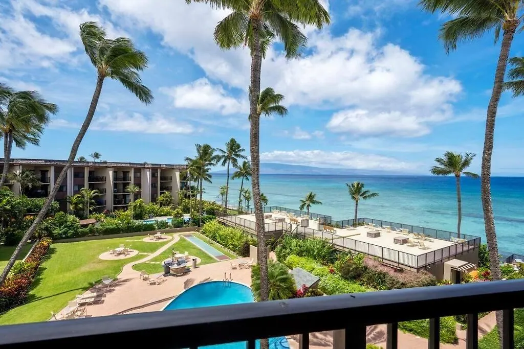 Hale Ono Loa 403- Top Floor, Ocean View, & Complete Modern Remodel