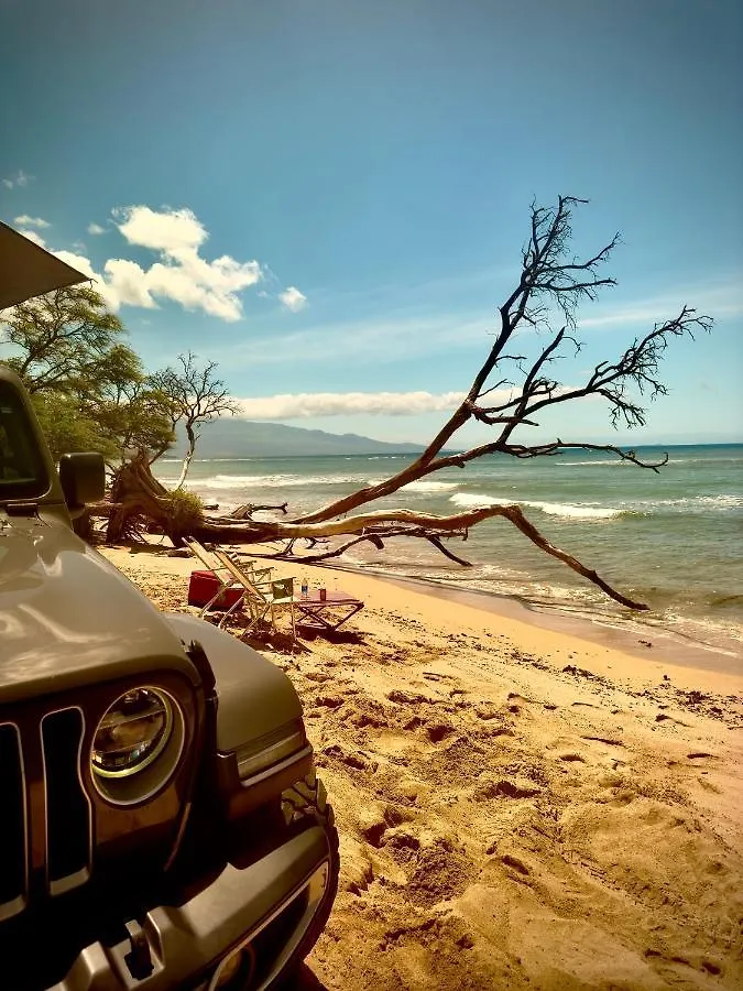 Explore Maui's Diverse And Uncover The Island's Beauty From Fresh Perspectives Every Day As You Journey With Aloha Glamp's Great Jeep Equipped With A Rooftop Tent Роскошный шатер *