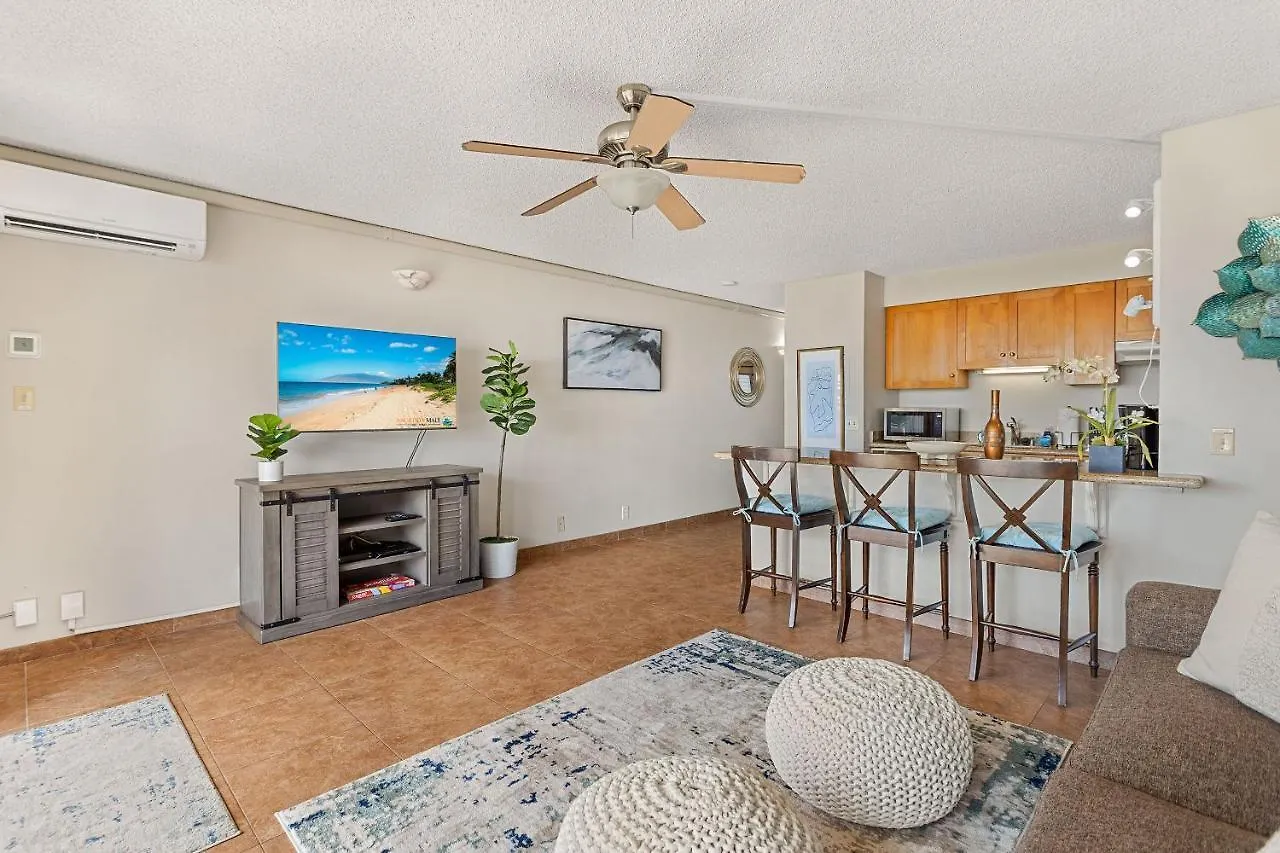 Island Surf 304 - Renovated, Ocean Views, Split Ac Kihei