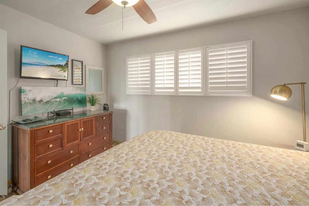 Kamaole Royale 404 - Panoramic Ocean Views