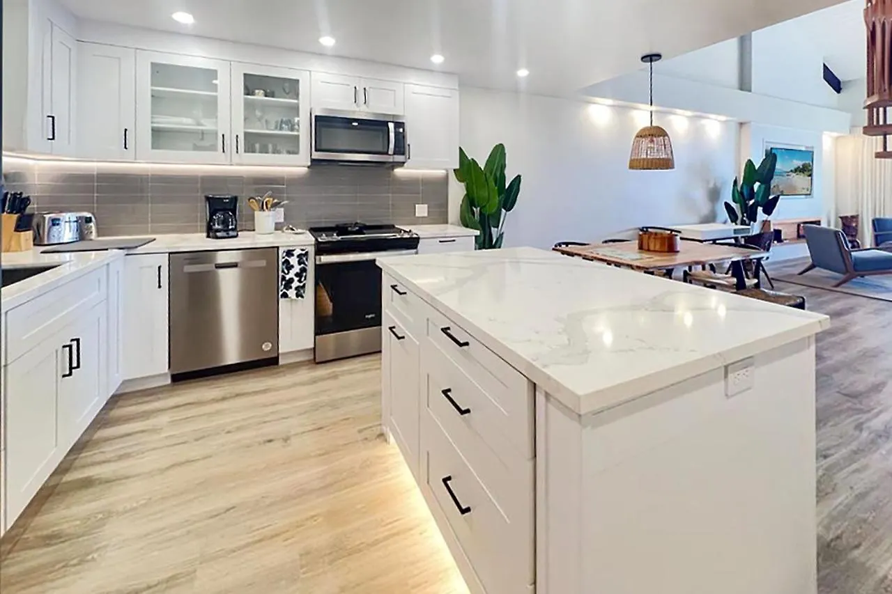 Escape To Paradise At Kamaole Sands 4-411 - Your Modern South Maui Dream Awaits! * 维雷亚