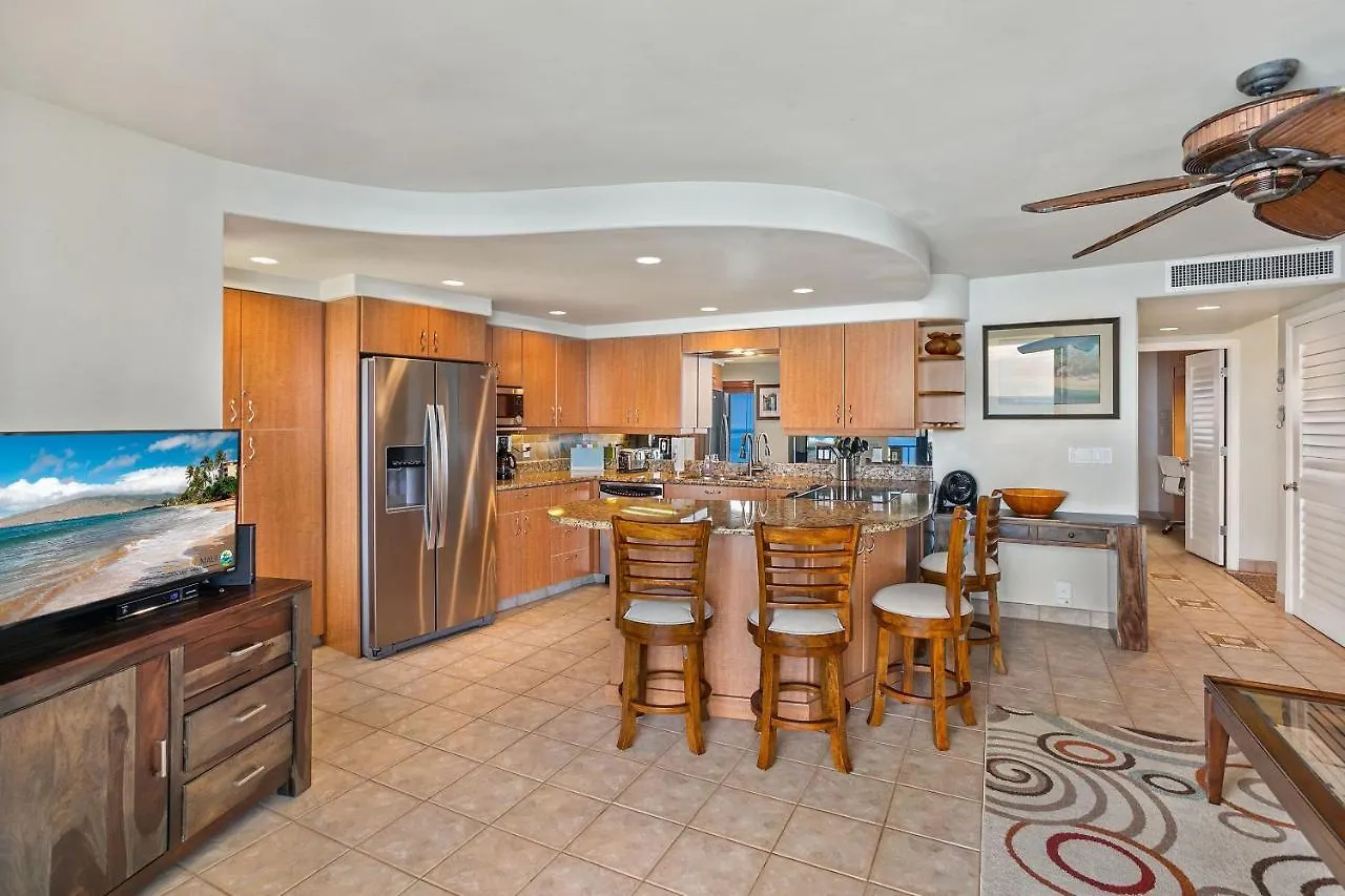 606 - Direct Ocean Front, Ac! Holiday home Kihei