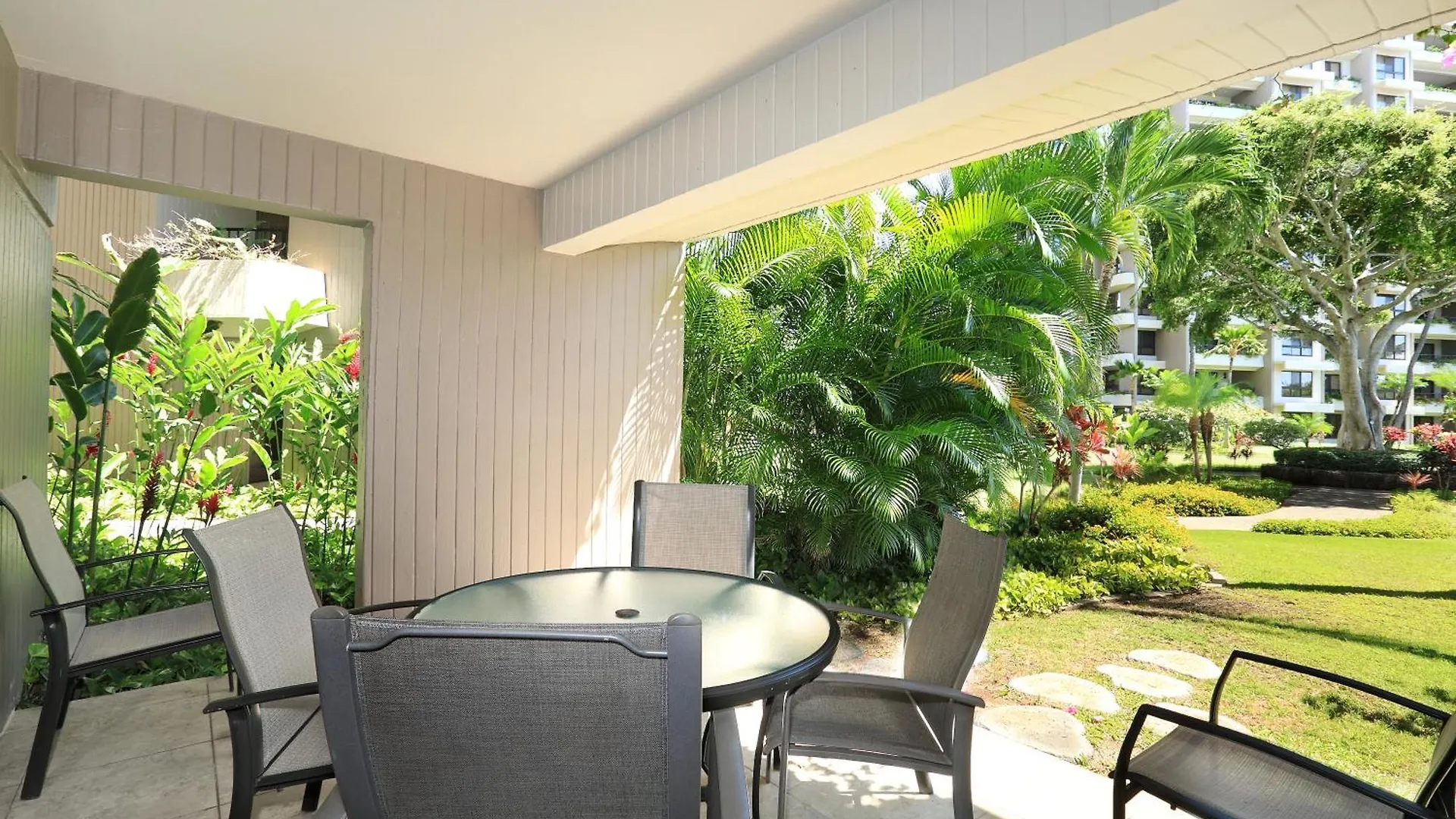 Resort Kaanapali Alii 4*