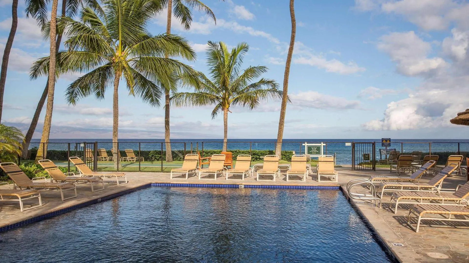 Aston Mahana At Aparthotel Kaanapali