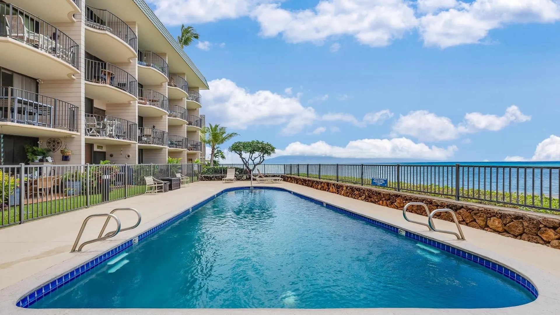 Reef 201 Holiday home *