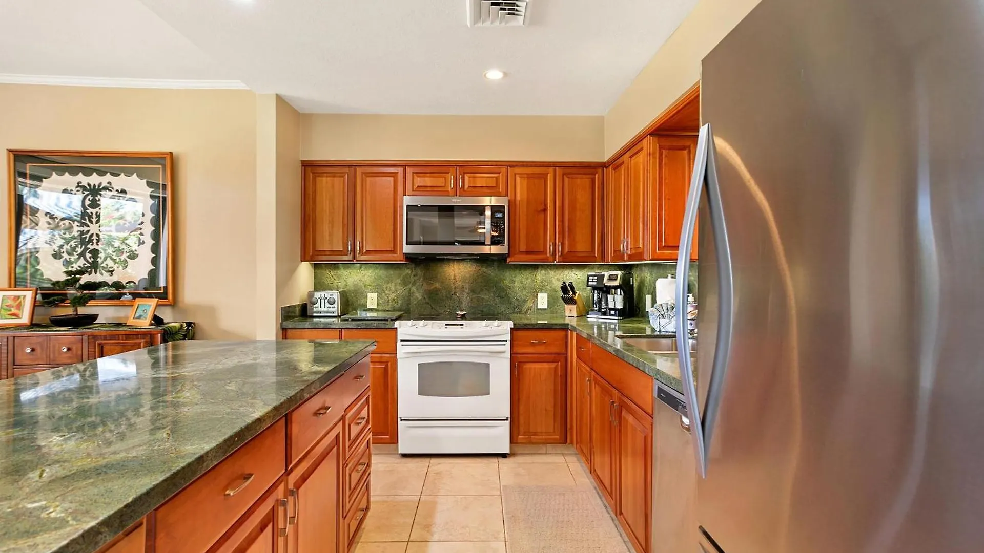 Makena Surf G-201 - End Unit, Panoramic Views, Ac!