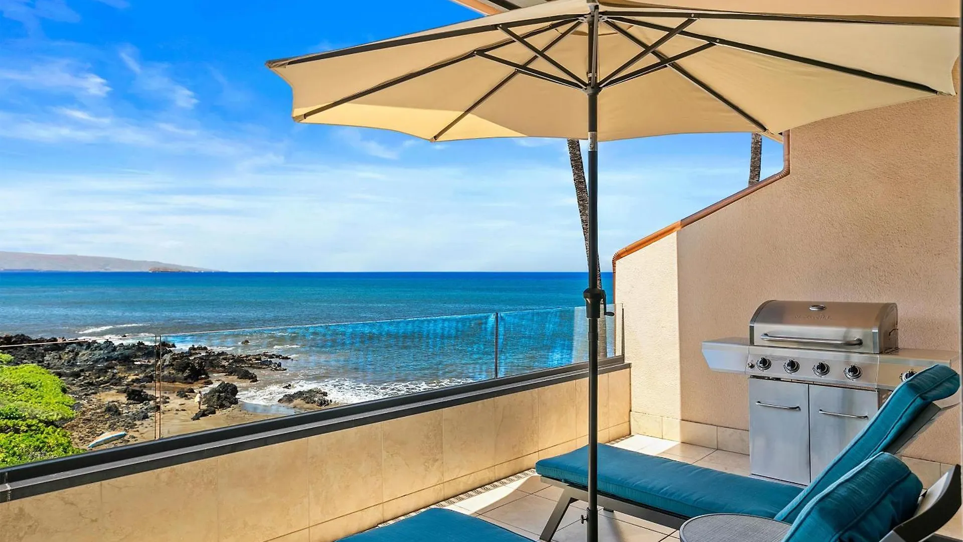 Makena Surf G-201 - End Unit, Panoramic Views, Ac! * Wailea (Maui)