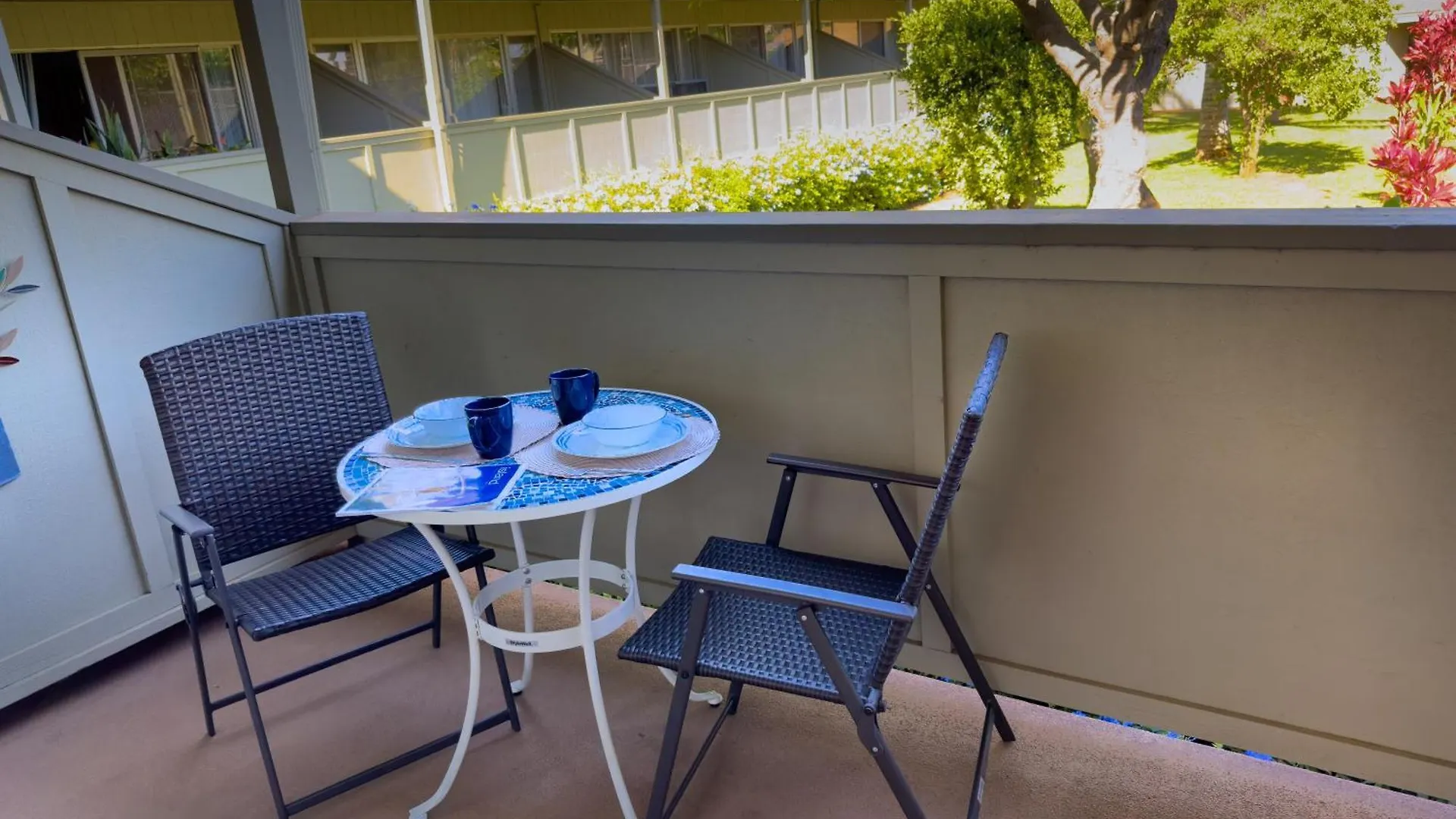 Bay Surf 130- Garden View Studio, Free Parking Apartment