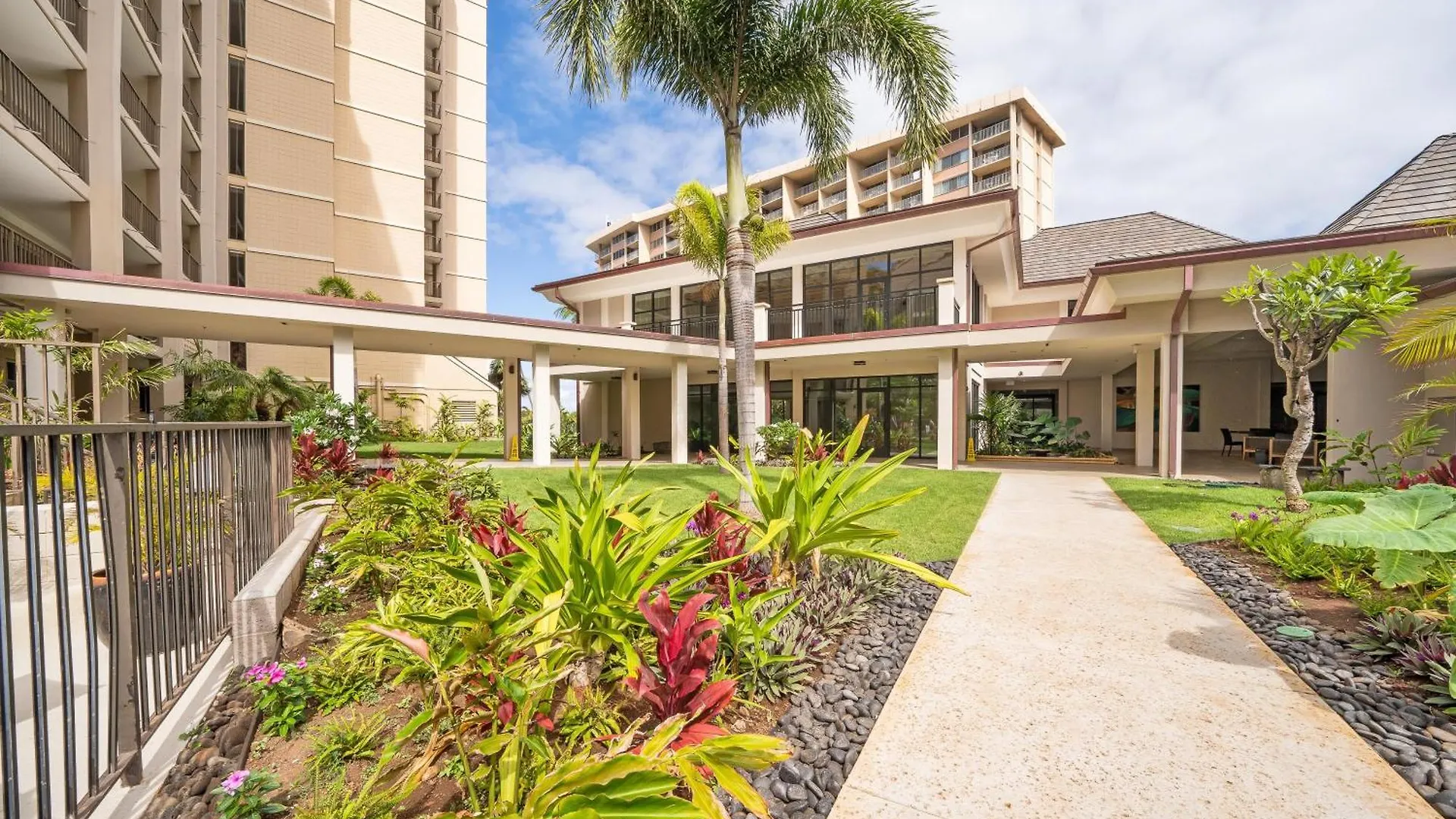 Valley Isle 304 *