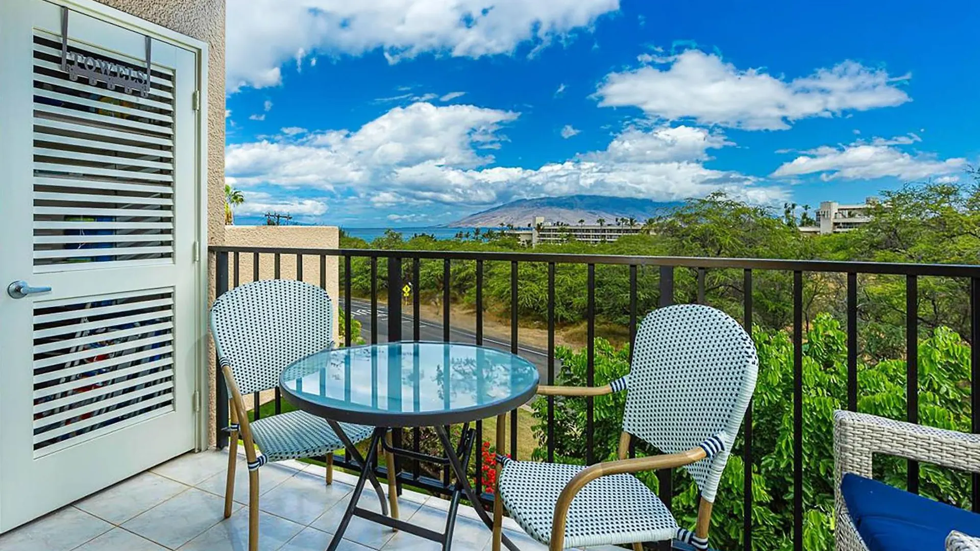 度假居 Escape To Paradise At Kamaole Sands 4-411 - Your Modern South Maui Dream Awaits! *