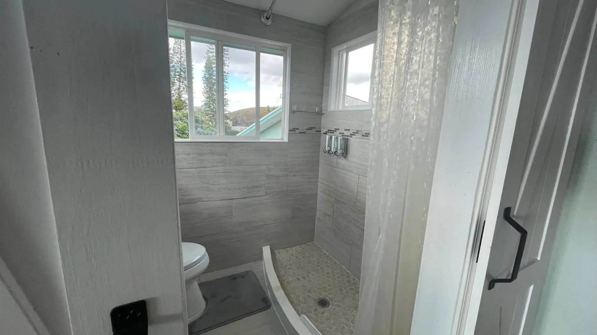 Ha'le Kiana Bed & Breakfast 3*