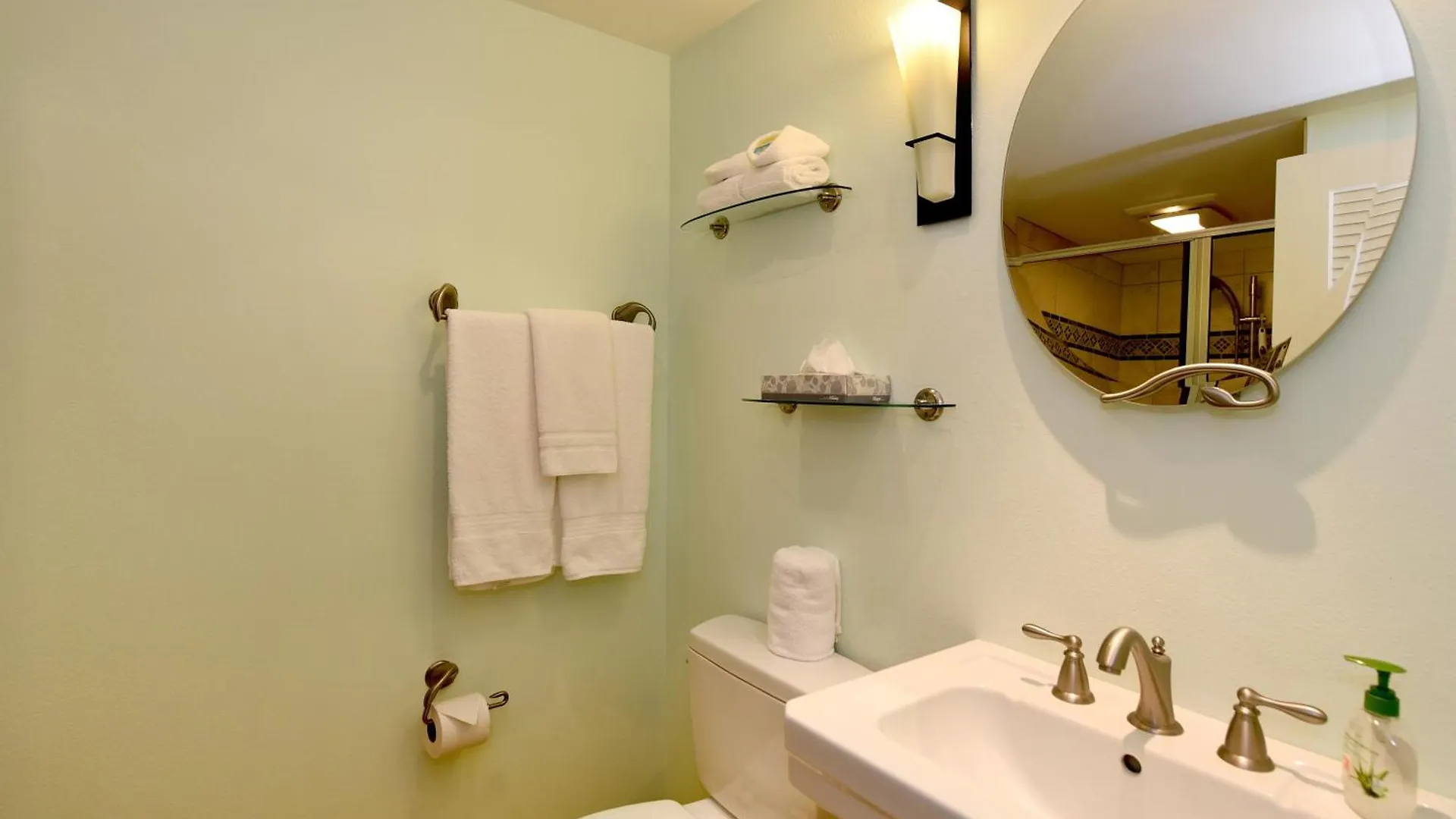 Valley Isle #1203 Apartment *