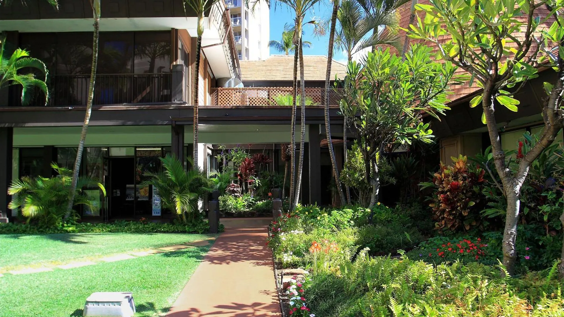 Valley Isle #1203 * Kahana