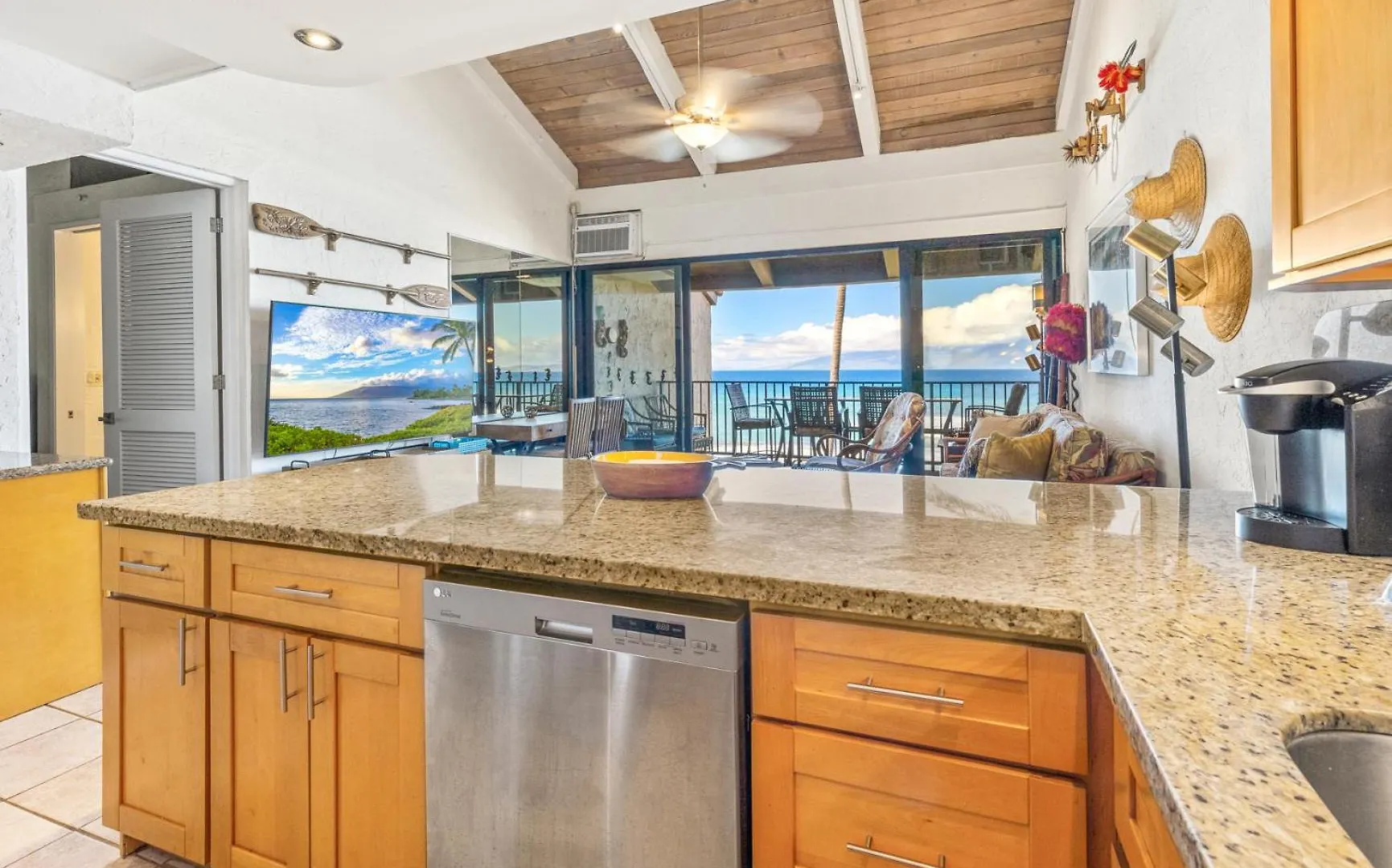 Noniluna 1 & 2 Rent Together - Sleeps 20 * Lahaina