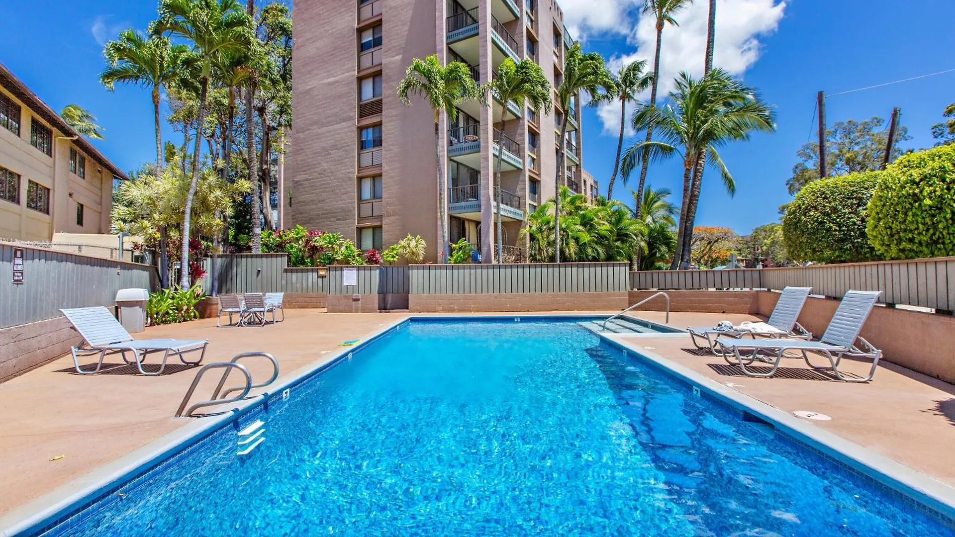 Manor 220 Kahana