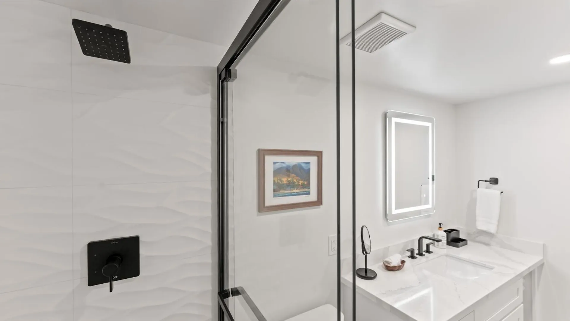 度假居 Fully Remodeled Ocean Front Comfort Hkok316 *