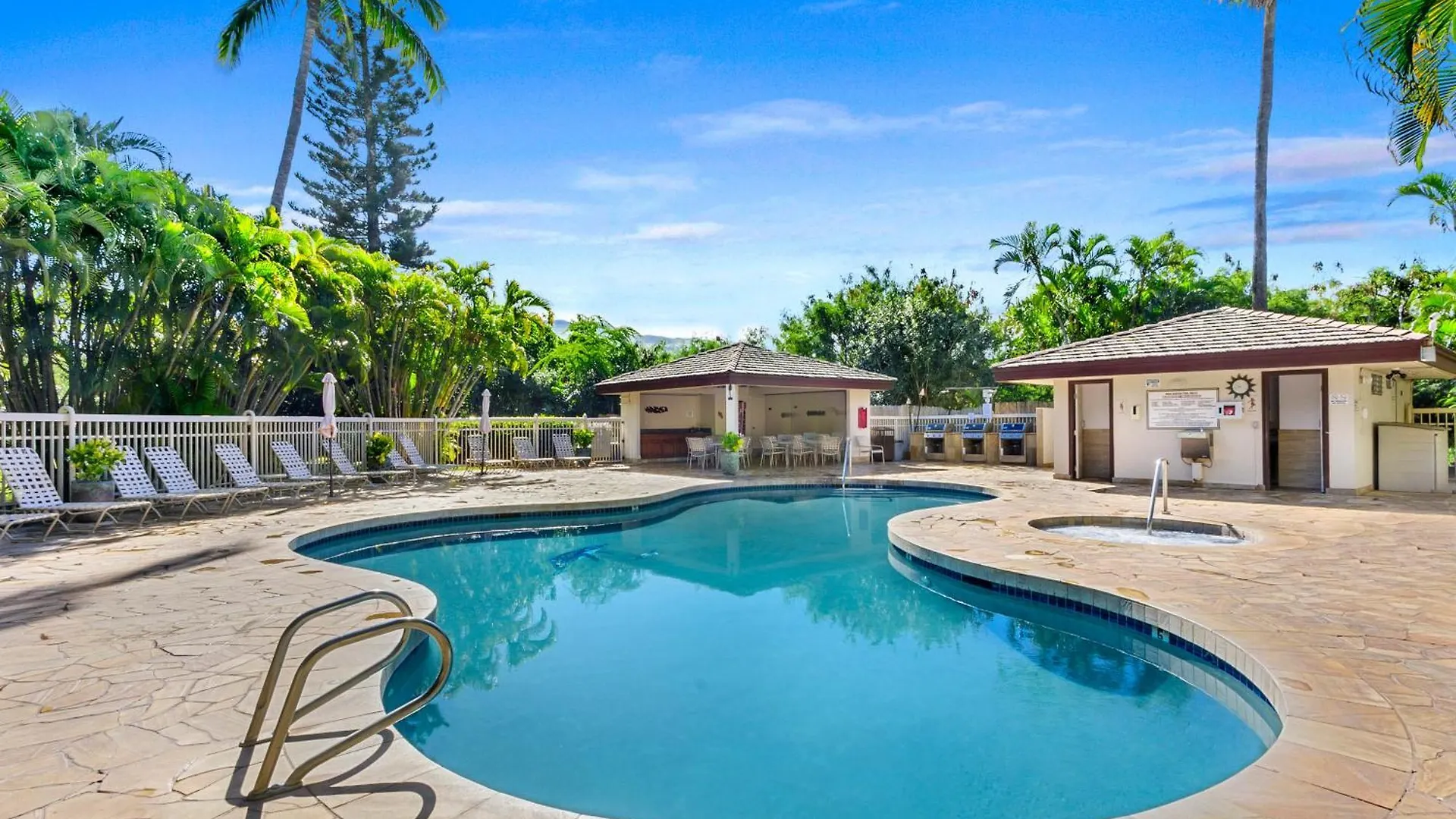 Maui Banyan Vacation Club 3*