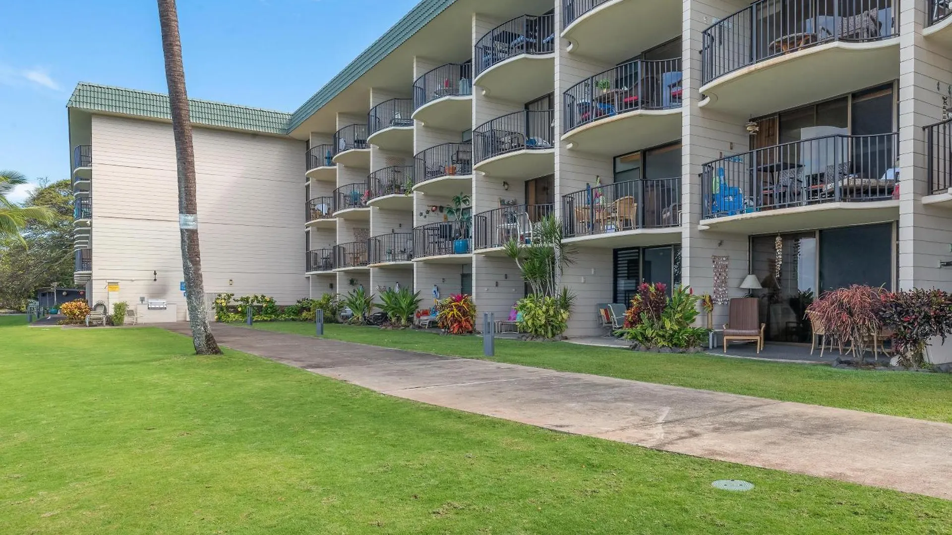 Holiday home Reef 201 *