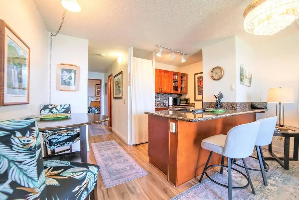 Appartement Stunning Maui Direct Ocean Front On The Beach, Walk To From Condo, Watch Turtles, Whales, Ac In Ocean View Pool And Wailuku