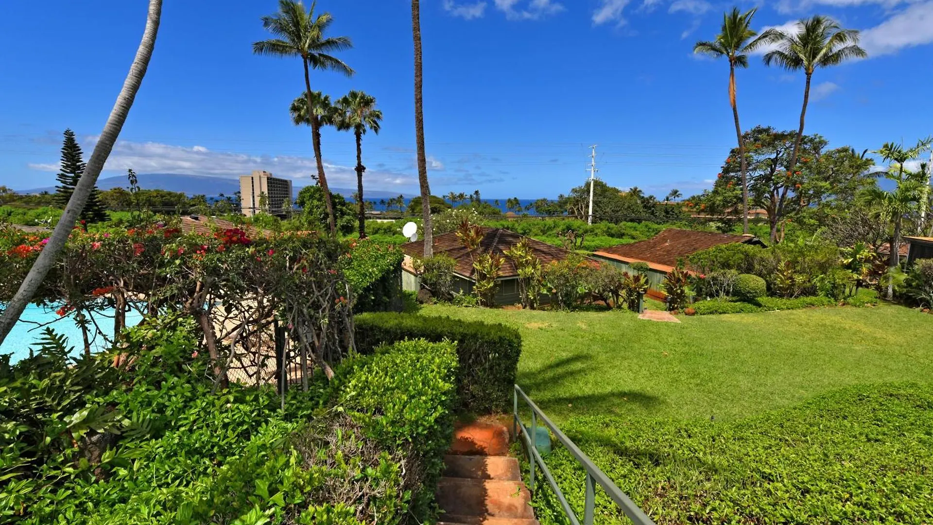 International Colony Club 23 * Lahaina