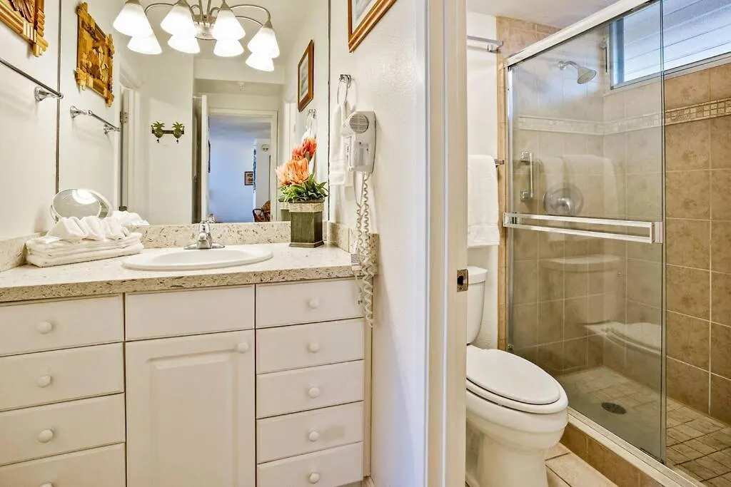 Royal 714- Updated Ocean View Hawaiiana Style 1 Bedroom アパート カハナ