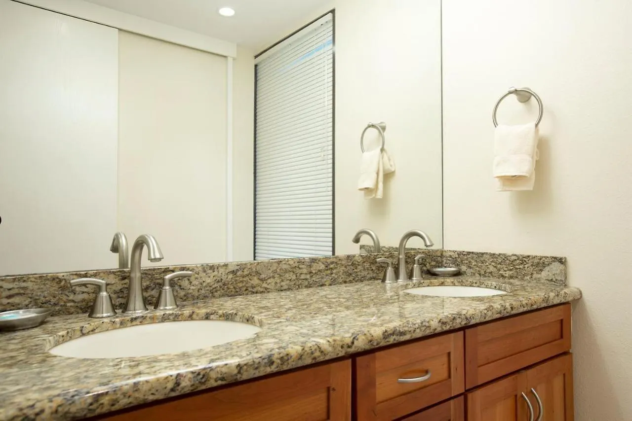 Ocean Front Remodeled Corner Unit W/ Ac - Sk234 Holiday home Kahana