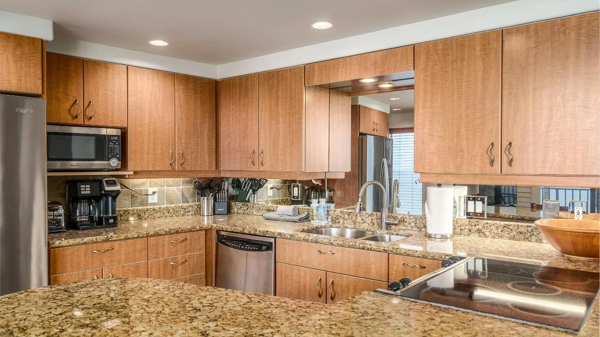 606 - Direct Ocean Front, Ac! Holiday home Kihei