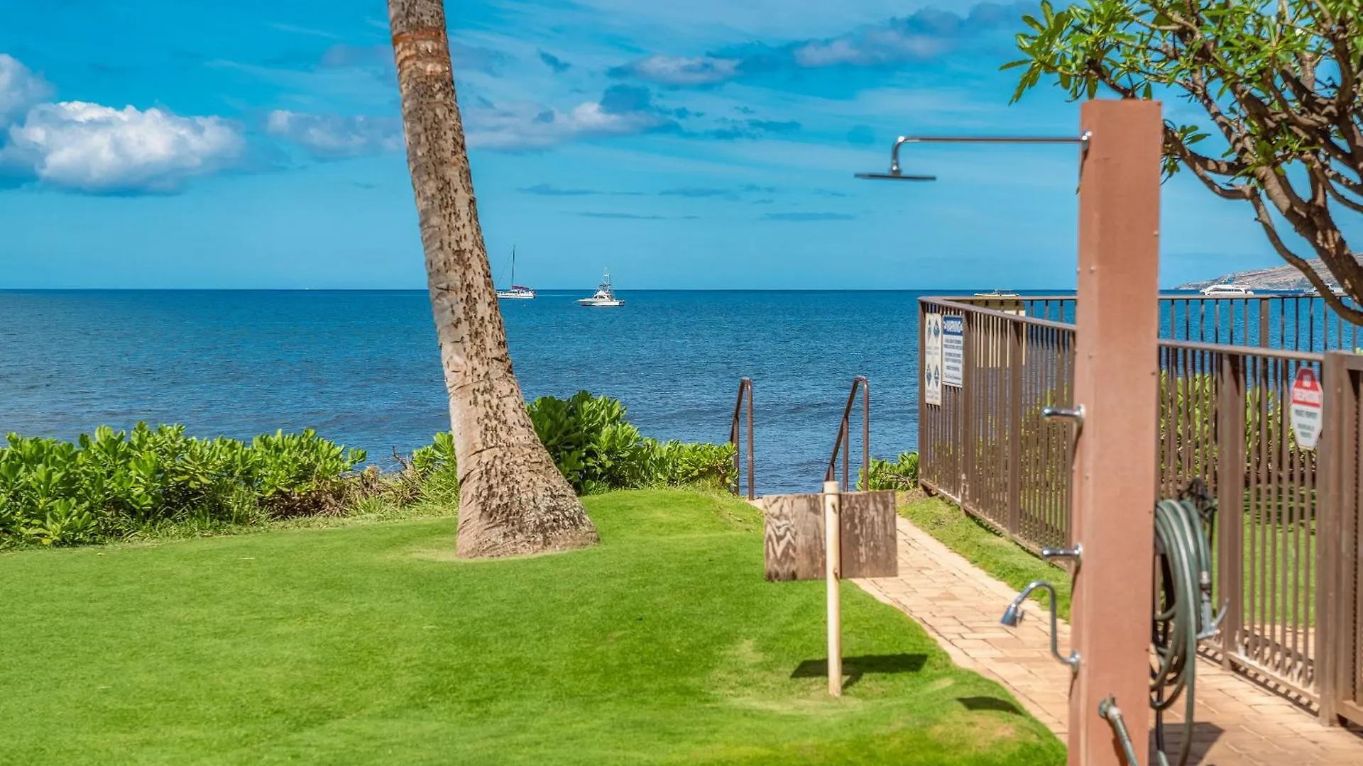 606 - Direct Ocean Front, Ac! Holiday home Kihei