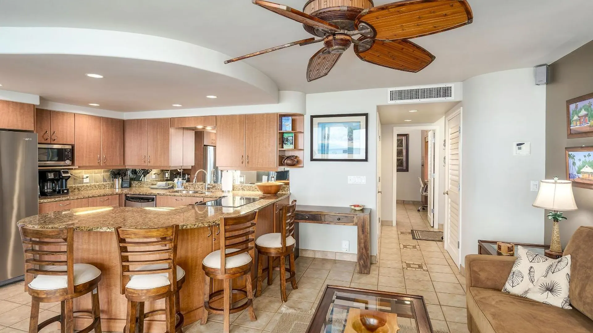 606 - Direct Ocean Front, Ac!