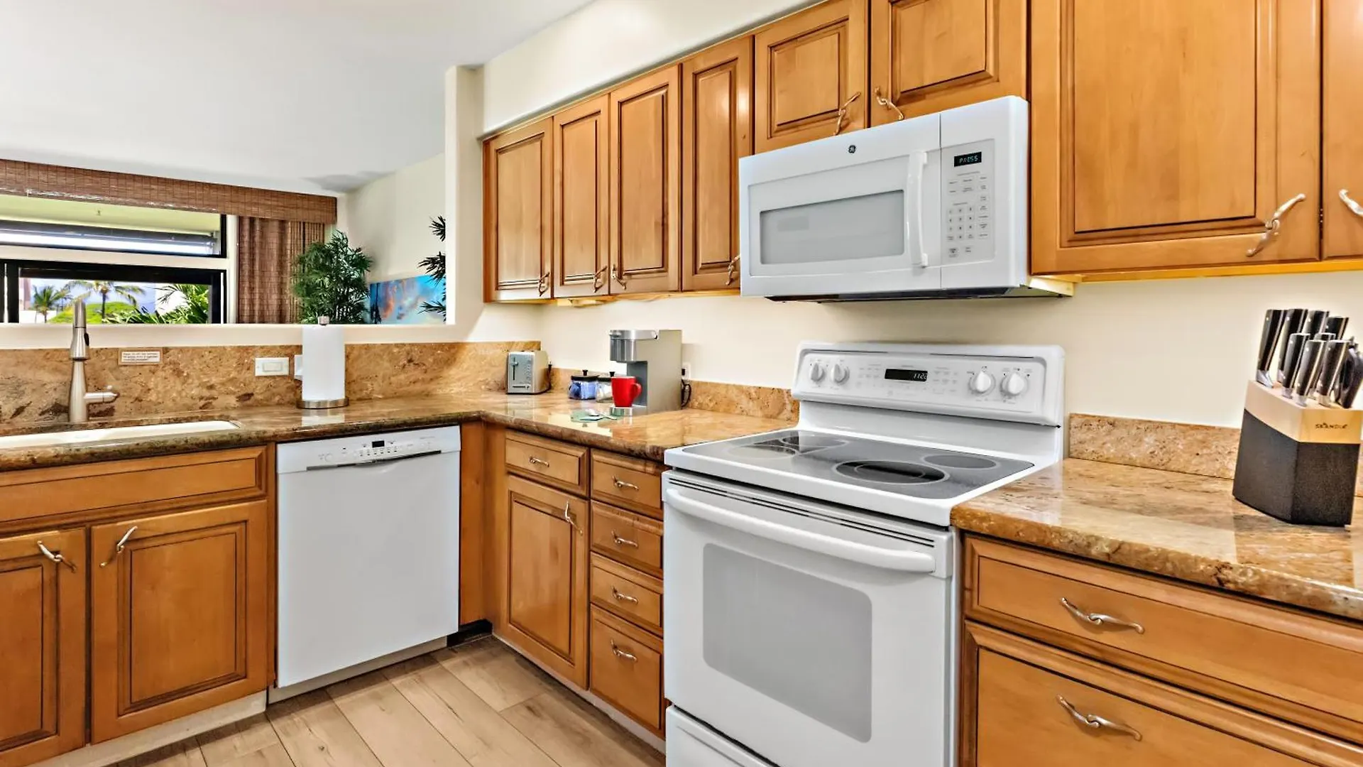 Kaanapali Royal D202