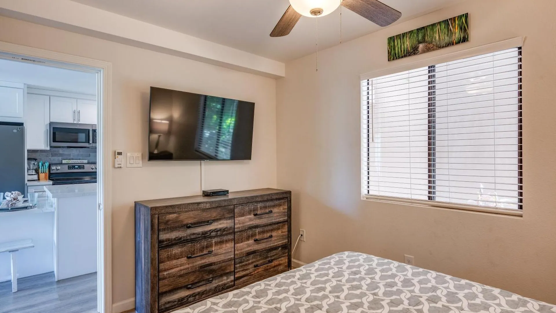 Pacific Shores B110 *