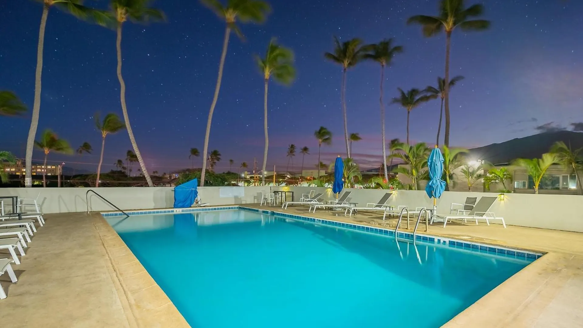 Hotel Maui 3*