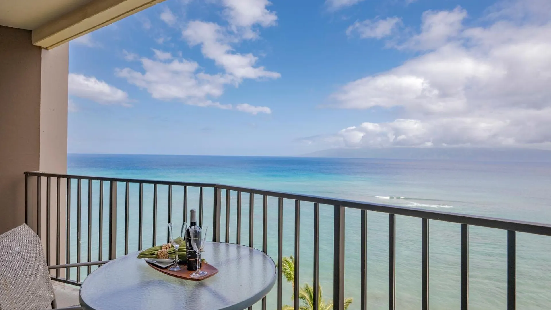 Valley Isle 1204b Holiday home Kahana